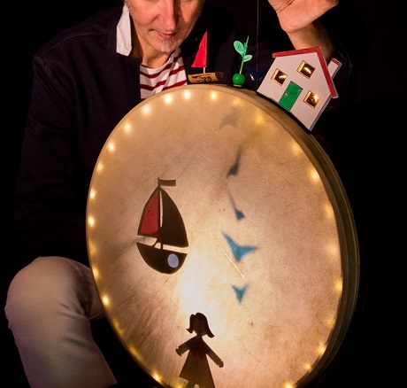 Affiche du spectacle Tout rond - crédit Laurent Touzeau