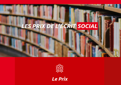 Une bibliothèque de livres sur fond rouge