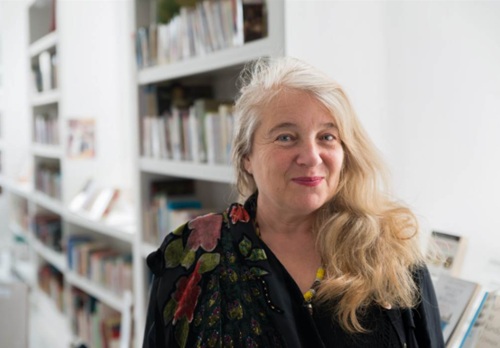 Portrait de l'autrice Elise Fontenaille